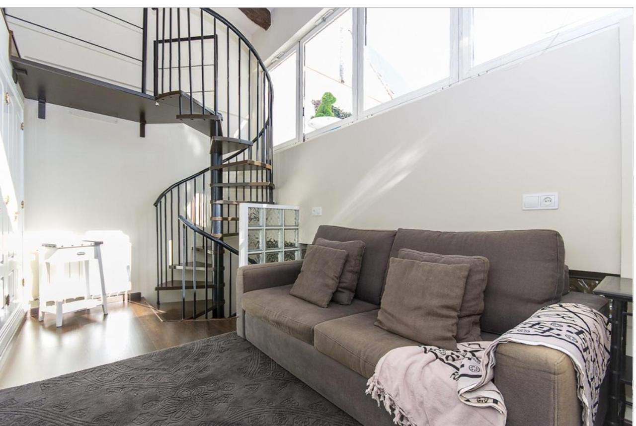 No Turistic Rental, Duplex Penthouse In The Historic Center, Valencia, Ideal For Those Looking To Stay In The City For A Season, Including Professionals And Students Ngoại thất bức ảnh