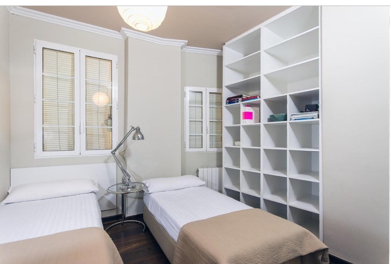No Turistic Rental, Duplex Penthouse In The Historic Center, Valencia, Ideal For Those Looking To Stay In The City For A Season, Including Professionals And Students Ngoại thất bức ảnh